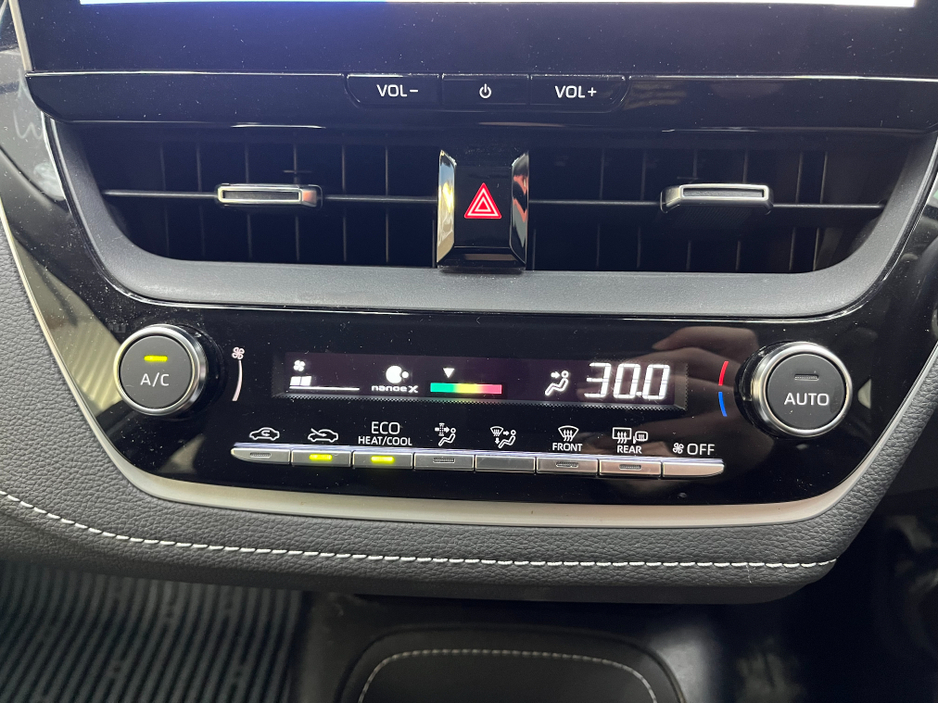 2023 Toyota Corolla - image 19
