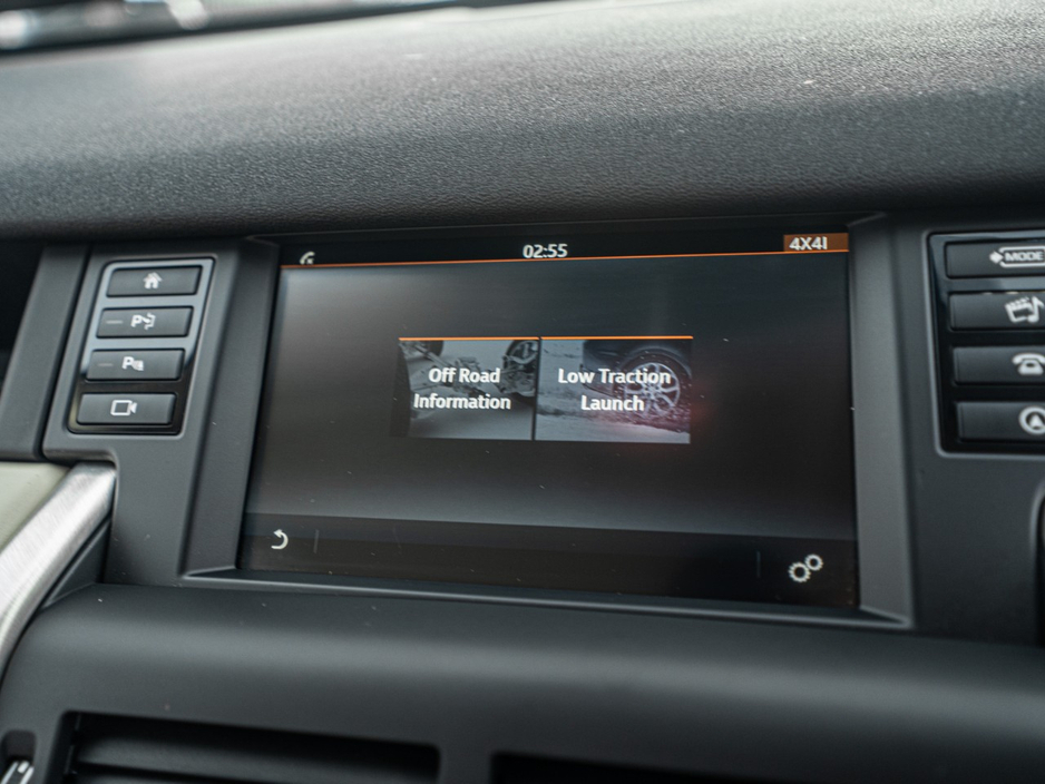 2016 Land Rover Discovery Sport - image 34