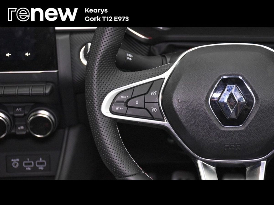 2022 Renault Captur - image 17