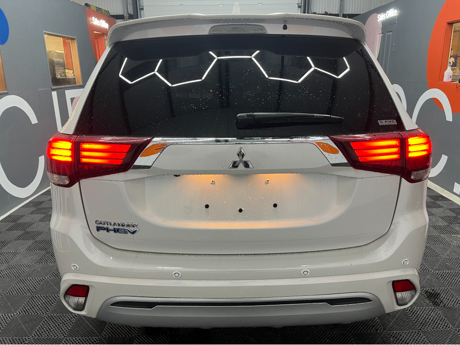 2019 Mitsubishi Outlander €23450! 2019 MITSUBISHI OUTLANDER PHEV G 2.4 AUTOMATIC / ELECTRIC HEATED SEATS / CRUISE CONTROL €23,450