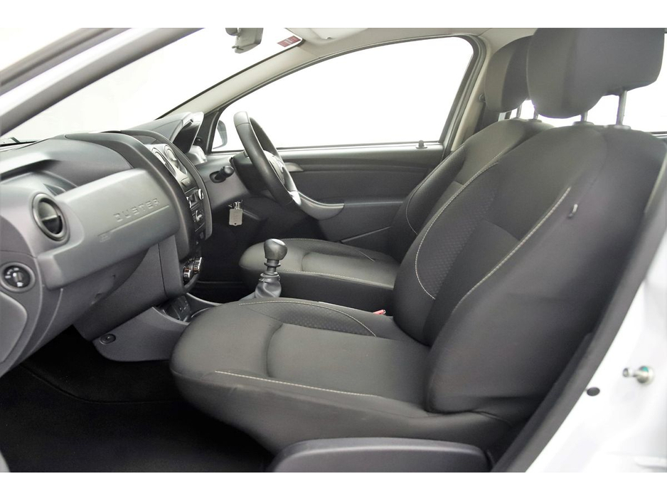 2018 Dacia Duster - image 15