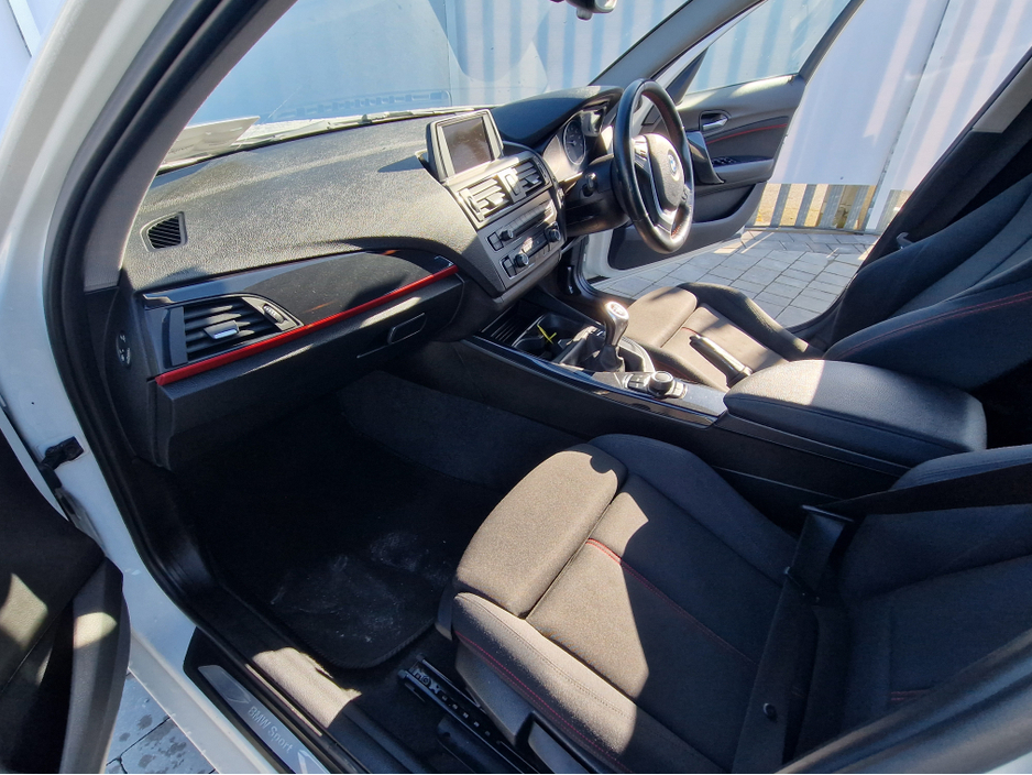 2015 BMW 1 Series - image 17