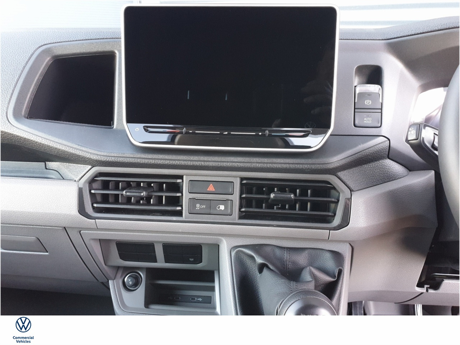 2025 Volkswagen Crafter - image 17