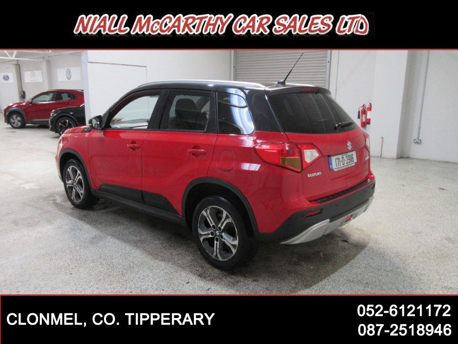 2017 Suzuki Vitara - image 6