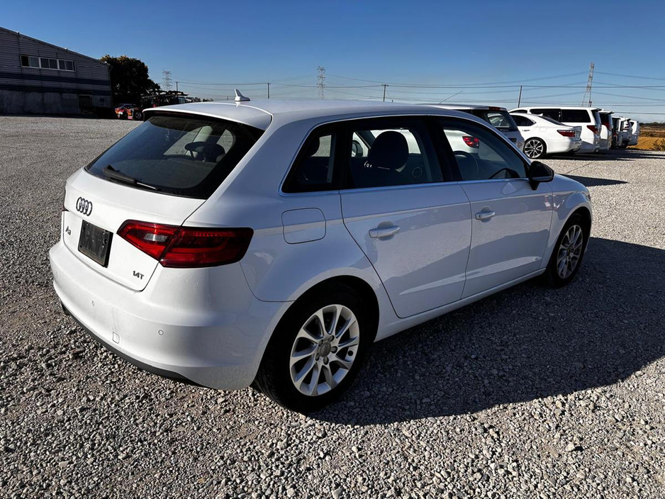 2013 Audi A3 - image 7