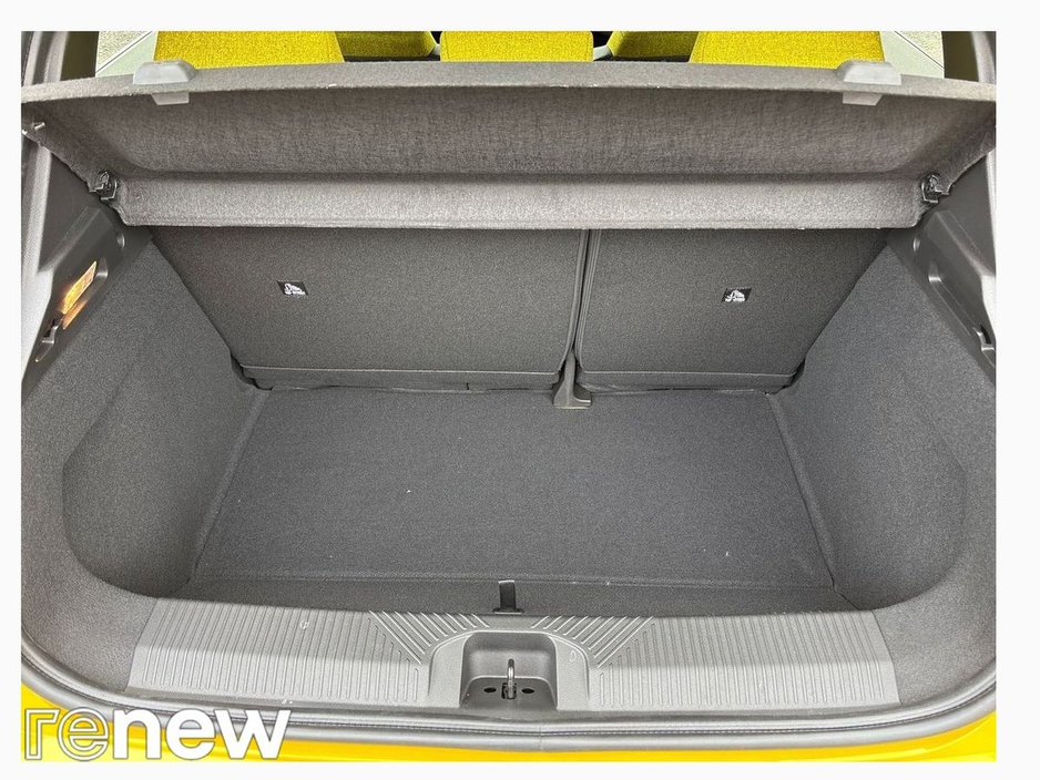 2025 Renault 5 - image 12