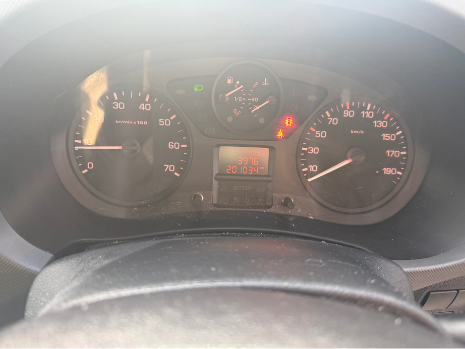 2018 Citroen Berlingo - image 6