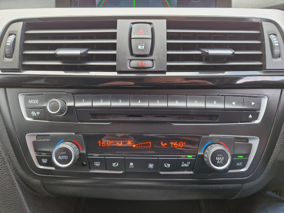 2014 BMW 3 Series - image 35