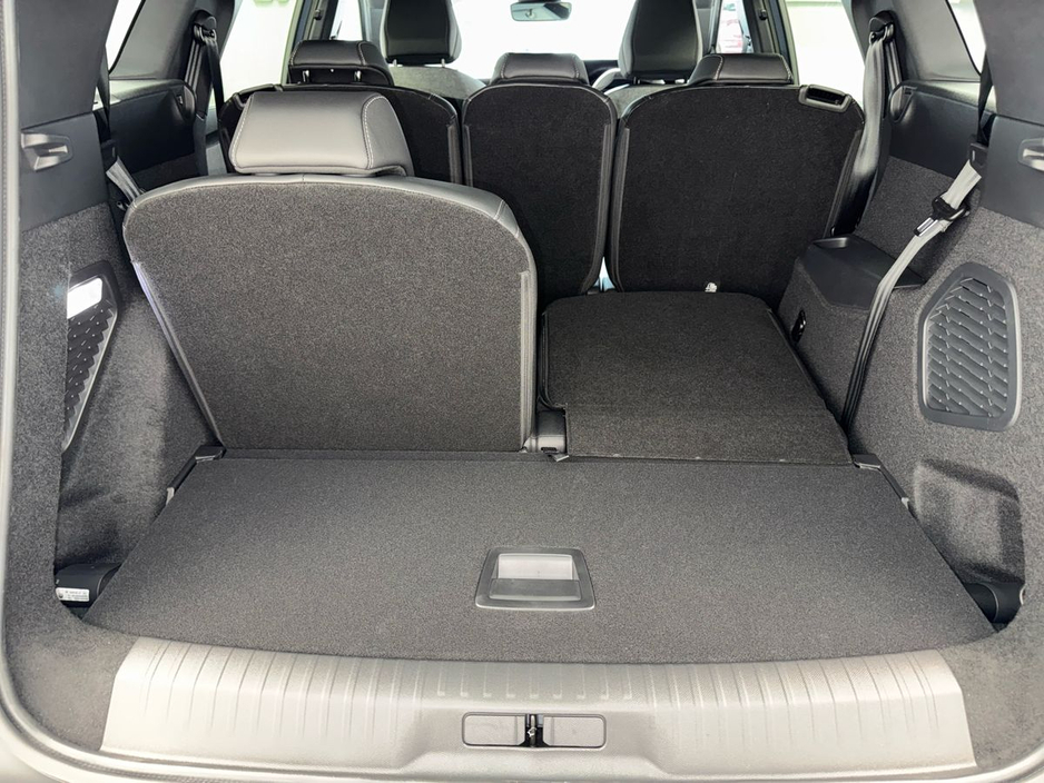 2026 Peugeot 5008 - image 29