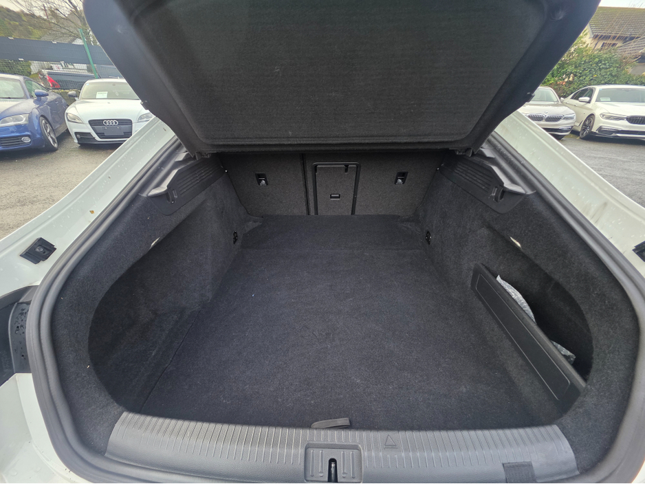 2018 Volkswagen Arteon 2.0 TSI R LINE EDITION 4 MOTION 280BHP - VIRTUAL DASH- FULL LEATHER HEATED ELECTRIC SEATS - SAT NAV - CARPLAY ANDROIDAUTO - BLIND SPORT - 360 PARKING SENSORS  - SELF PARKING ASSIST - 360 CAMER €27,950