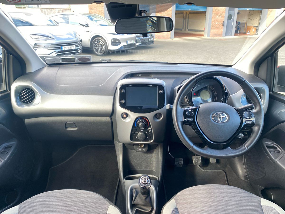 2020 Toyota Aygo - image 15