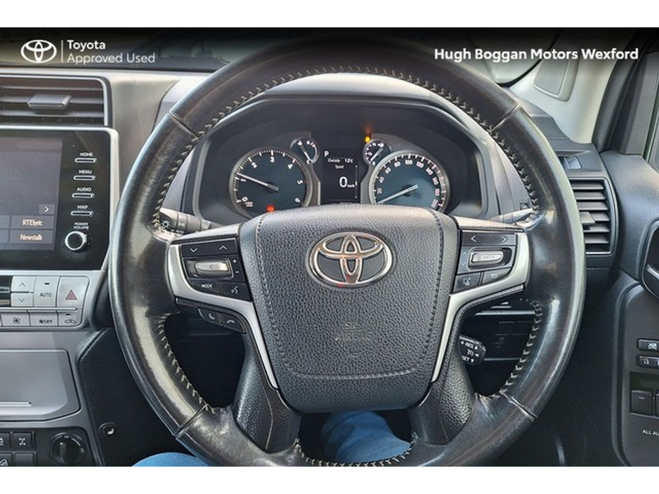 2023 Toyota Landcruiser - image 17