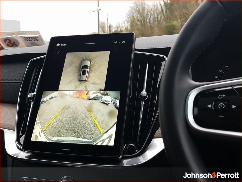 2025 Volvo XC90 - image 22