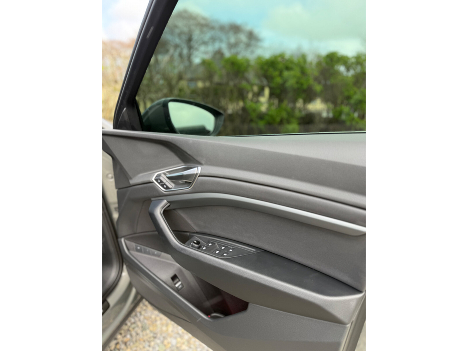 2024 Audi Q8 - image 43