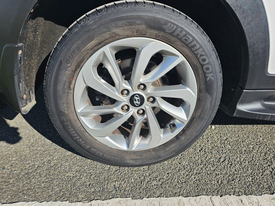 2016 Hyundai Tucson - image 29