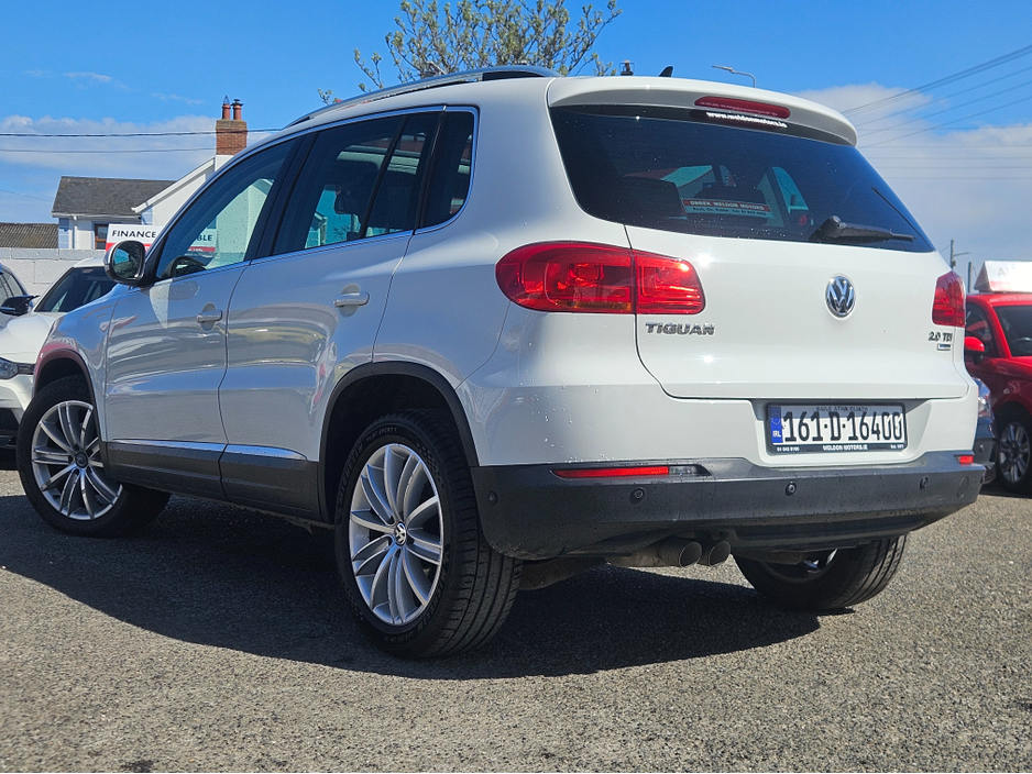 2016 Volkswagen Tiguan - image 9
