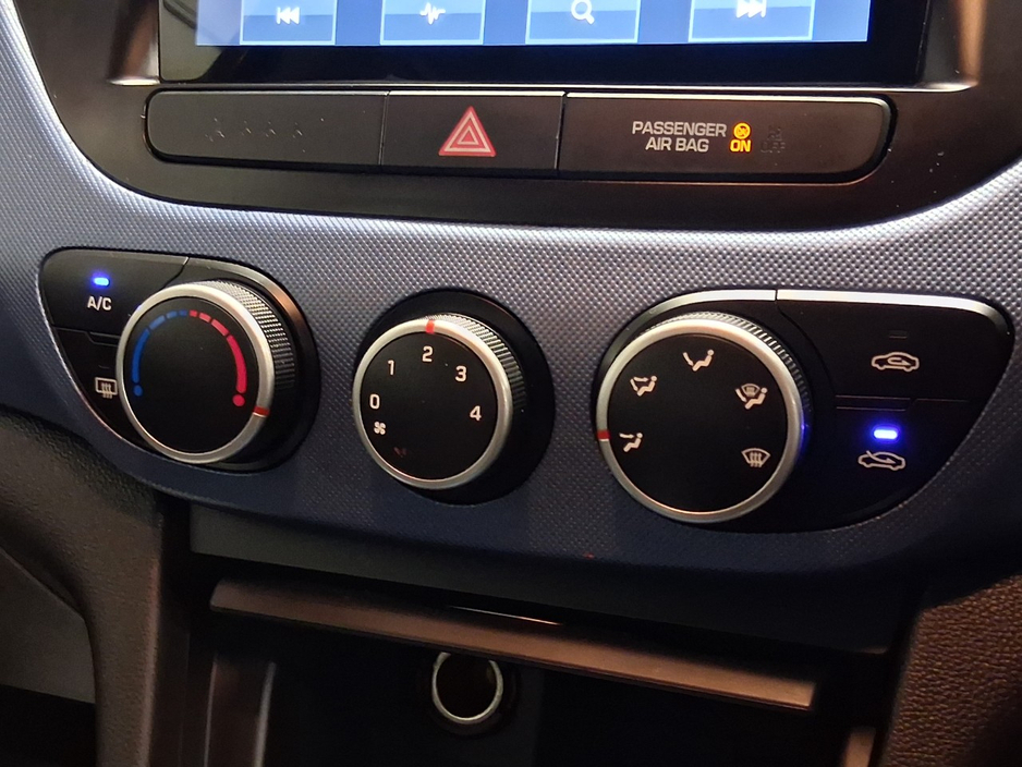 2019 Hyundai i10 - image 10