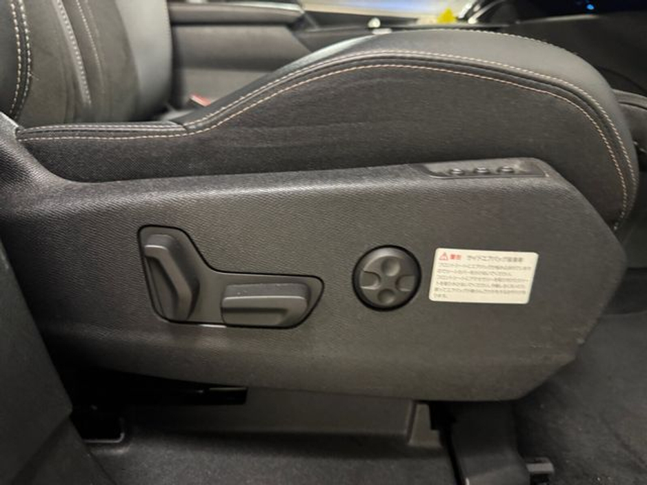 2021 Peugeot 3008 - image 22