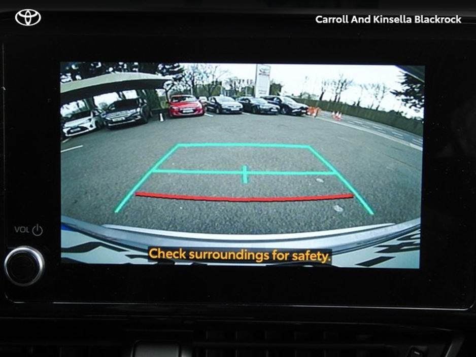 2023 Toyota C-HR - image 11