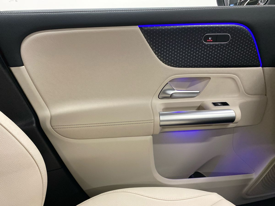 2025 Mercedes-Benz GLA Class - image 14