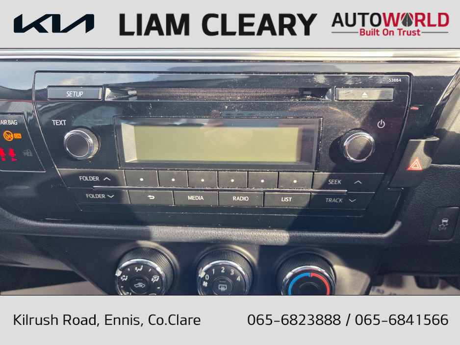 2015 Toyota Corolla - image 13