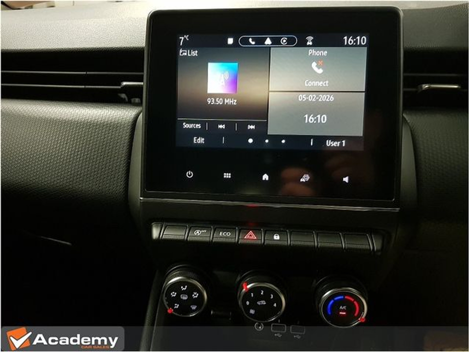 2023 Renault Clio Equilibre TCE 90 MY22.5 5DR €17,390