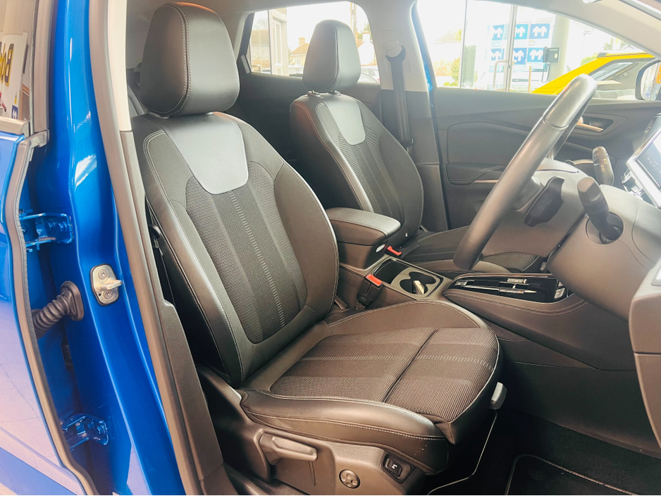 2024 Opel Grandland Huge Spec HYBRID As New Elegance Plus Heated Seats Heated Steering Wheel Fully Colour Coaded www.bolands.ie Est.1955 €32,950