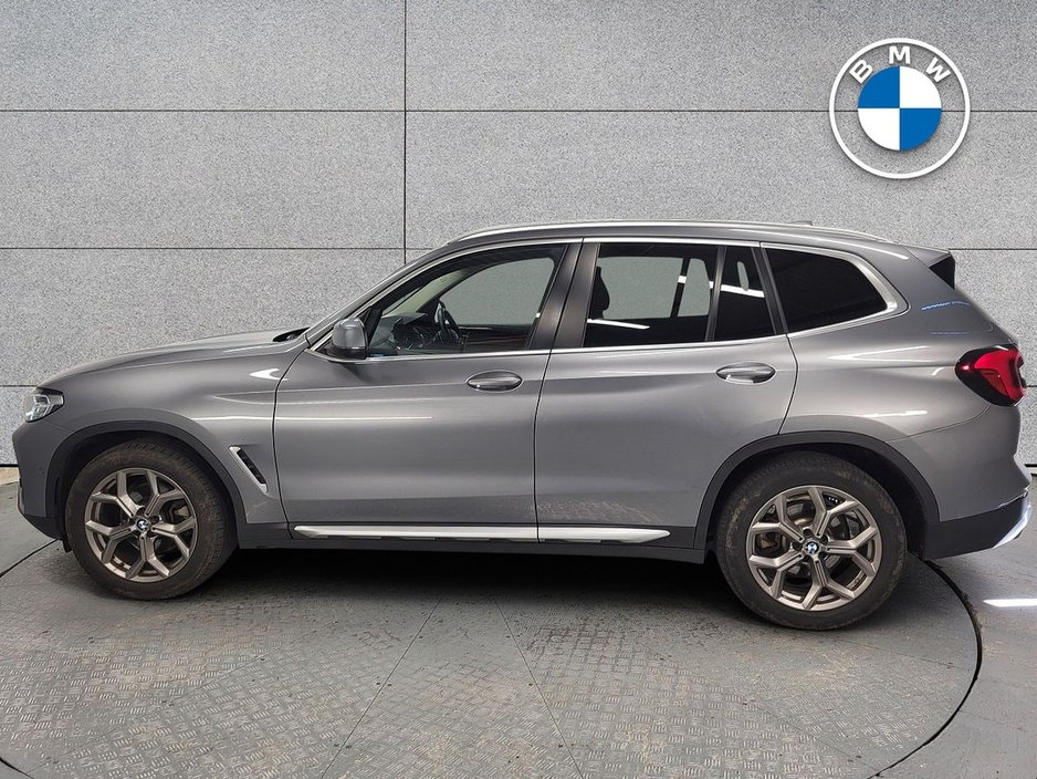 2024 BMW X3 - image 3