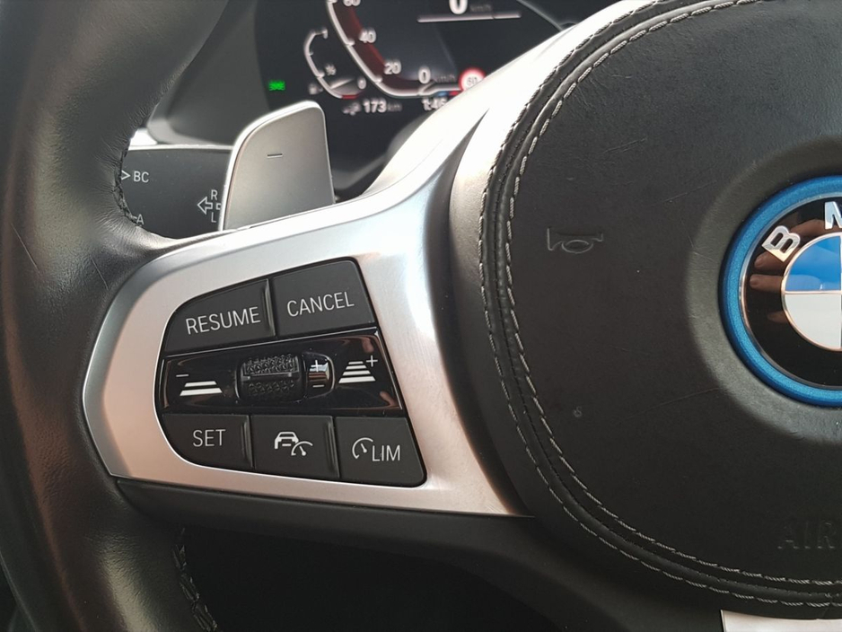 2022 BMW X5 xDrive45e xLine €63,995