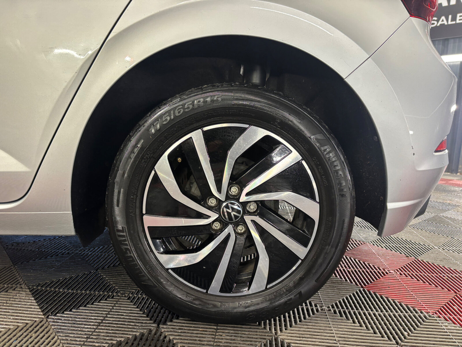 2022 Volkswagen Polo - image 15