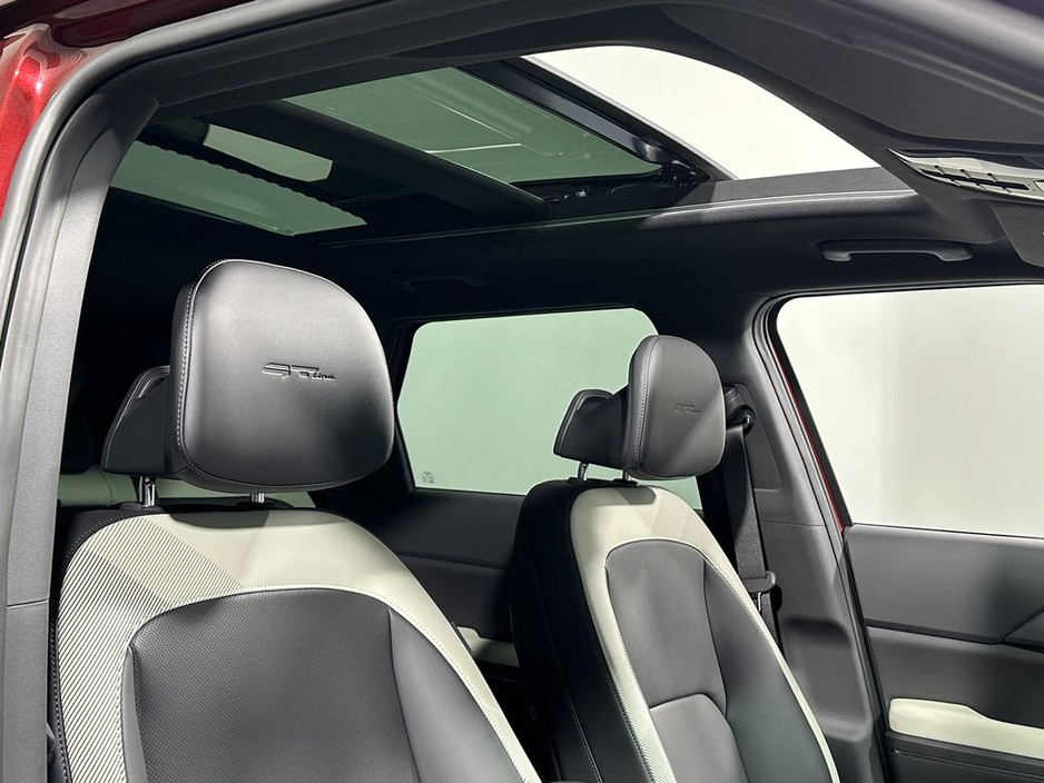 2026 Kia EV5 - image 19