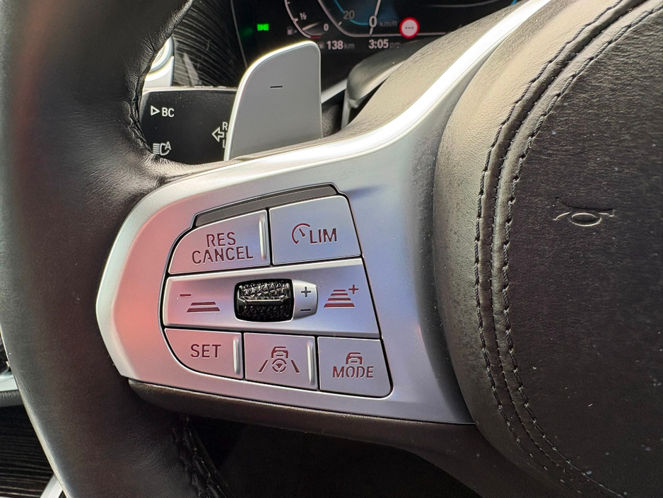 2020 BMW 7 Series - image 19