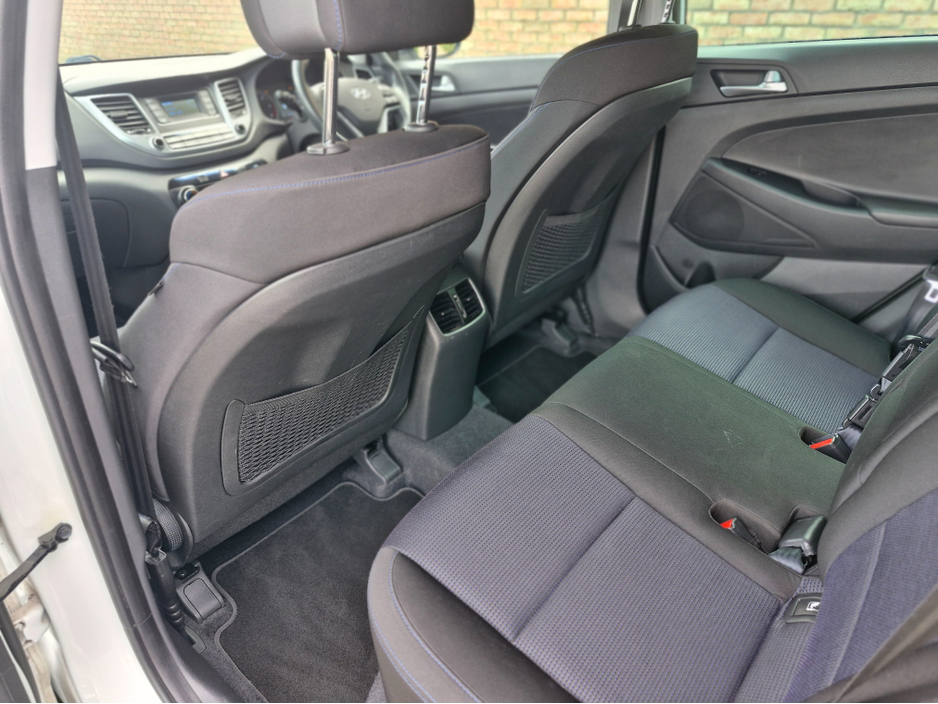 2016 Hyundai Tucson - image 11