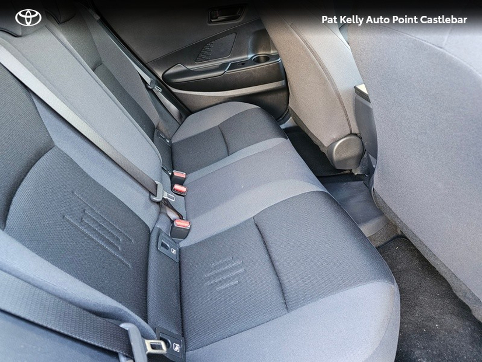 2025 Toyota C-HR - image 11