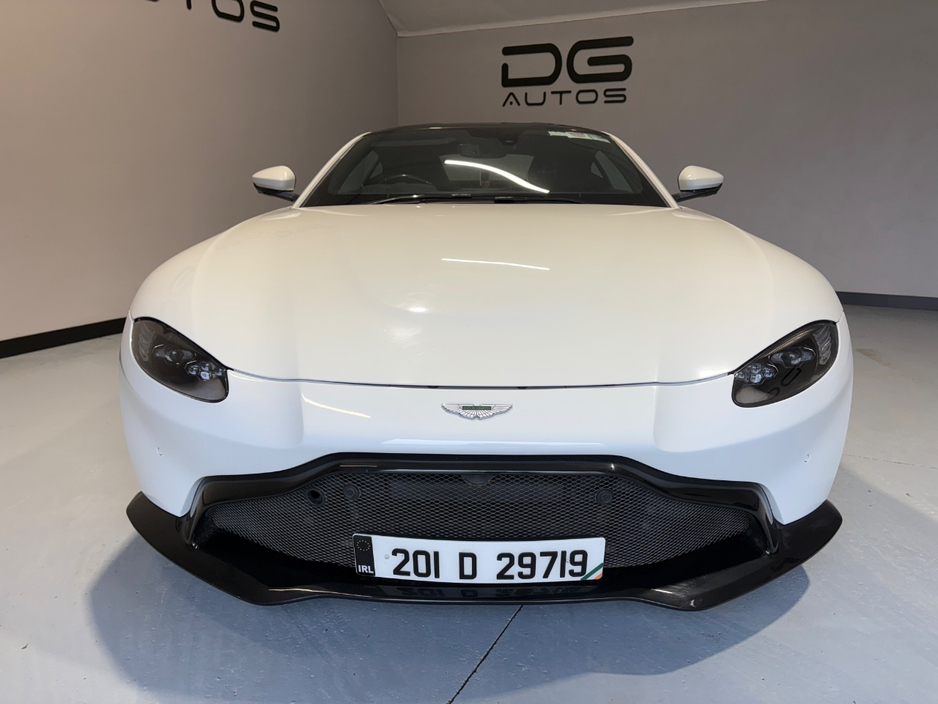 2020 Aston Martin Vantage - image 4