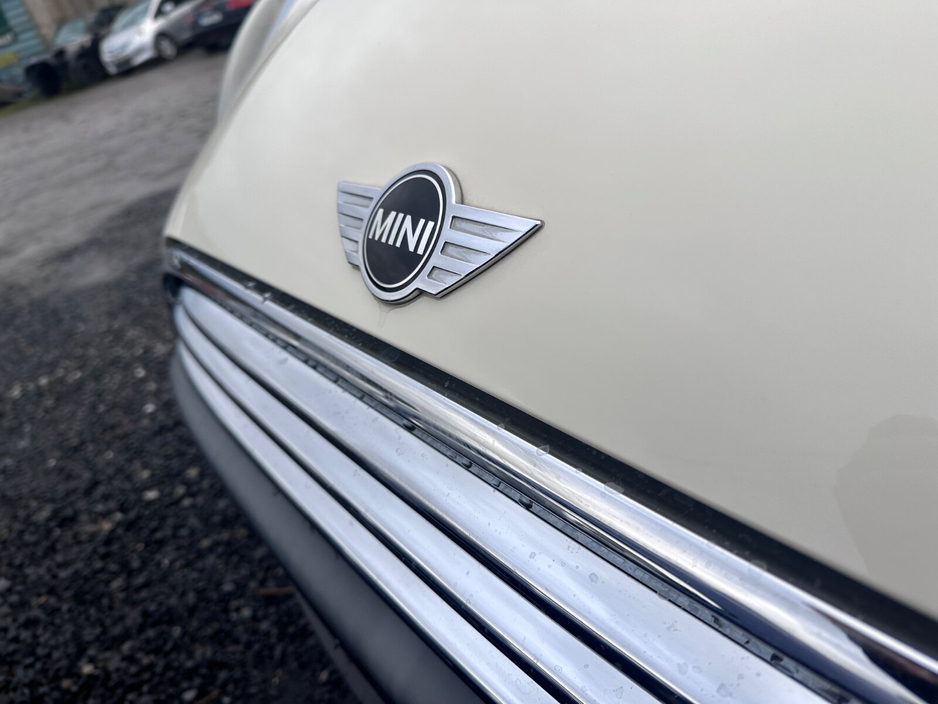 2015 MINI Hatch Cooper S Auto €11,950