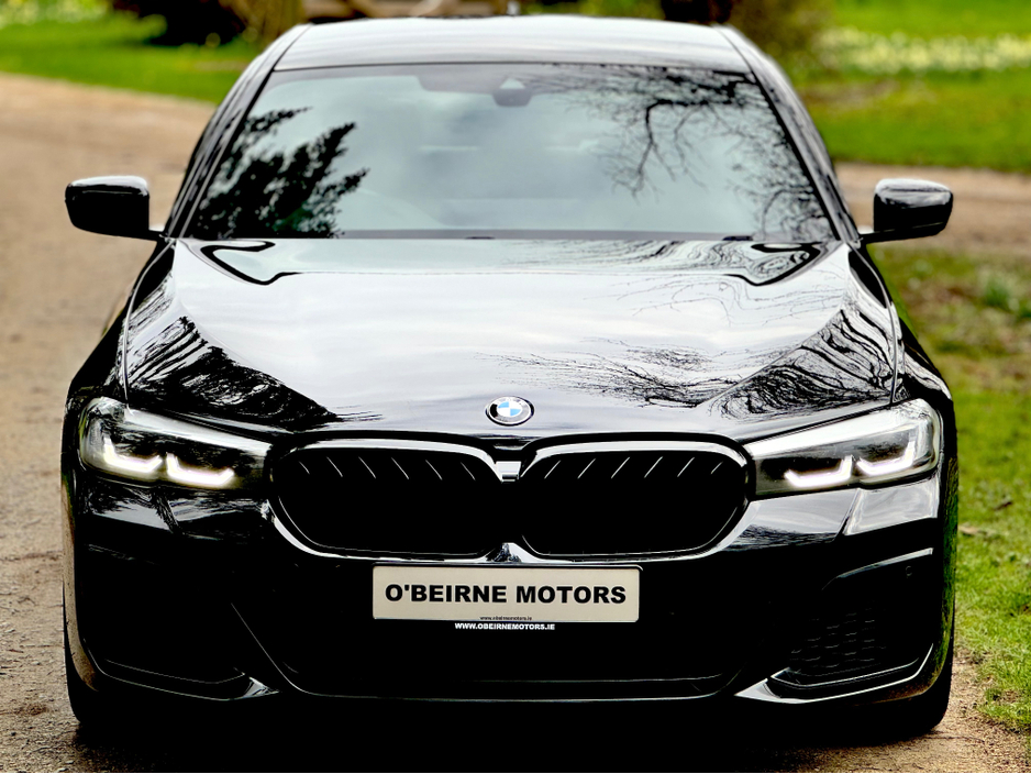 2021 BMW 5 Series - image 29