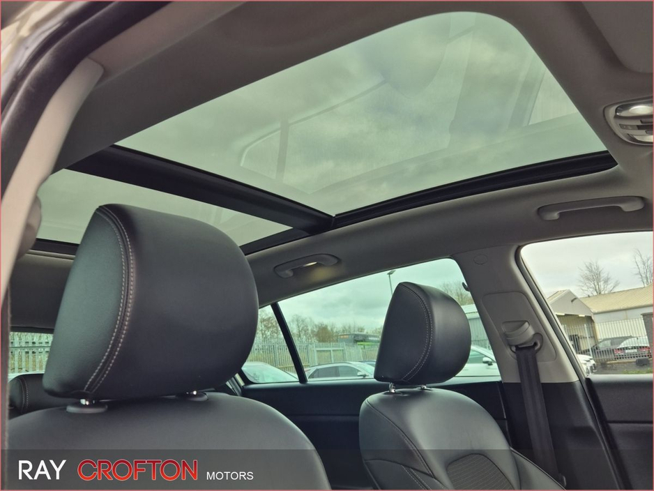 2017 Kia Sportage - image 24