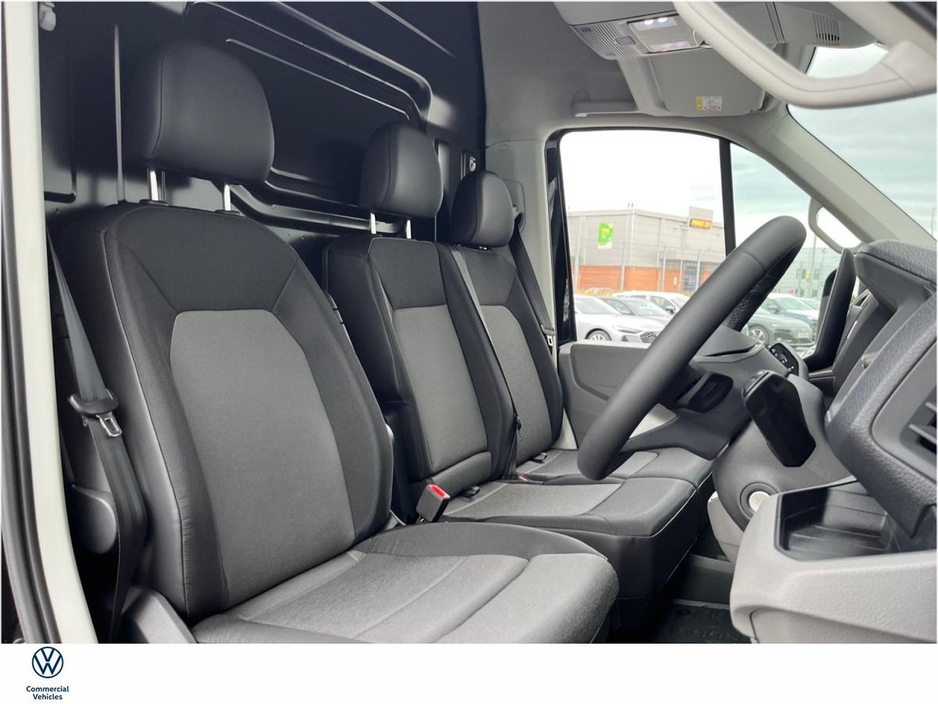 2026 Volkswagen Crafter - image 2