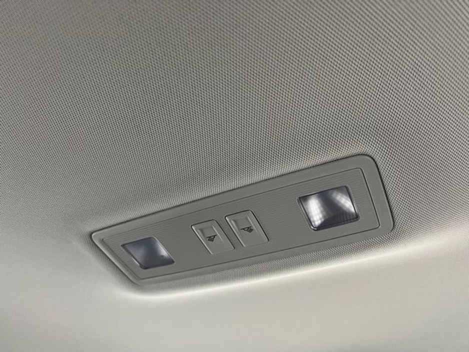 2018 Volkswagen Polo 1.0 TSI Automatic, Reversing camera, LOW MILES €16,895