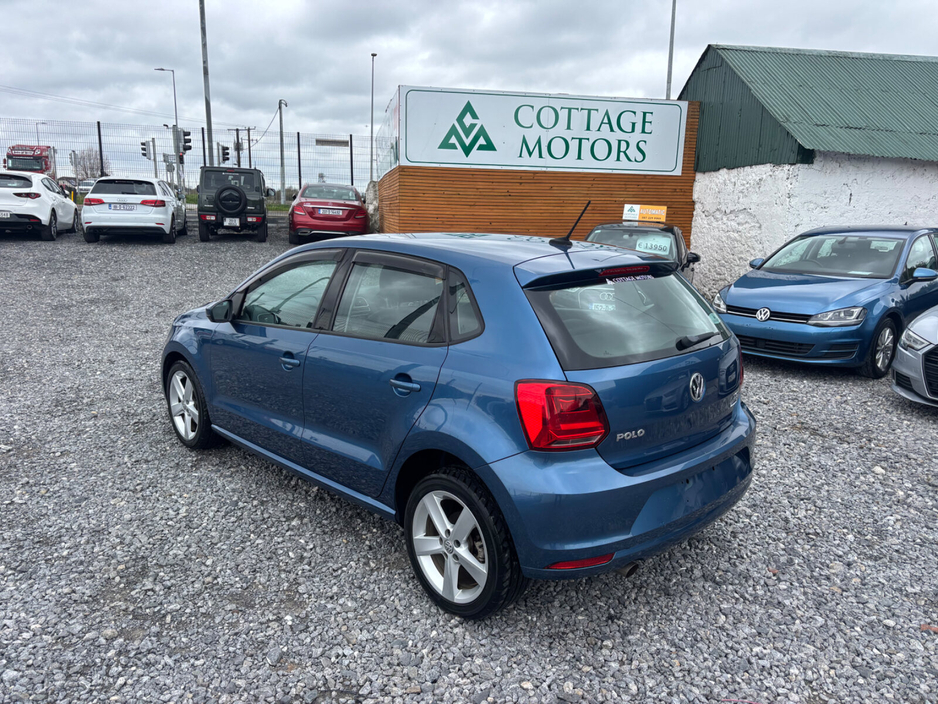 2016 Volkswagen Polo - image 3
