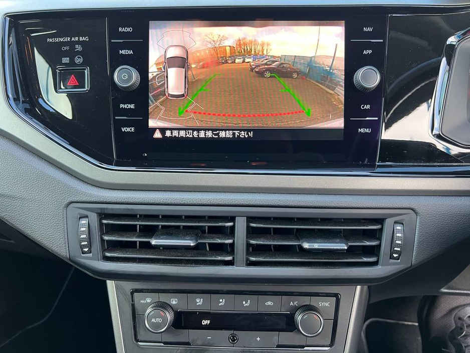 2018 Volkswagen Polo - image 7