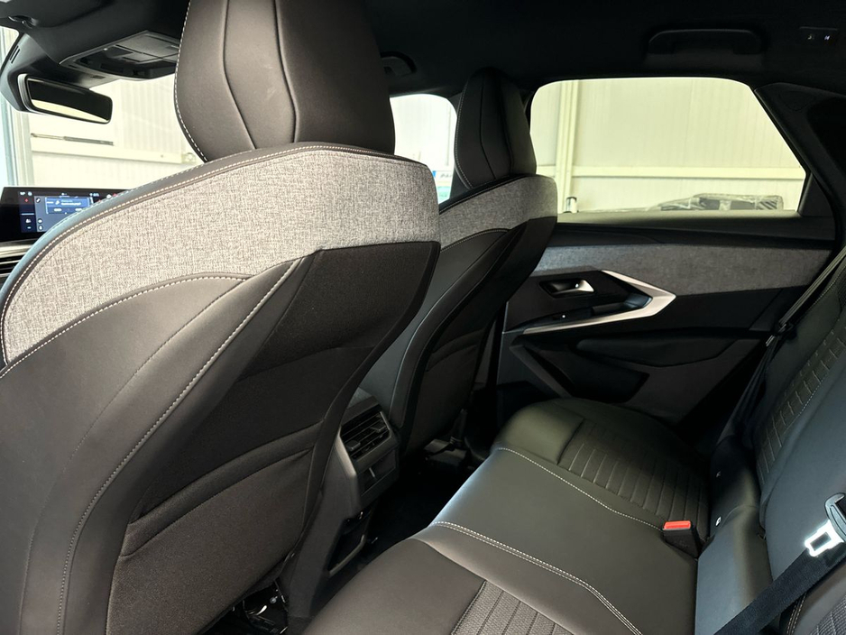 2026 Peugeot 3008 - image 21