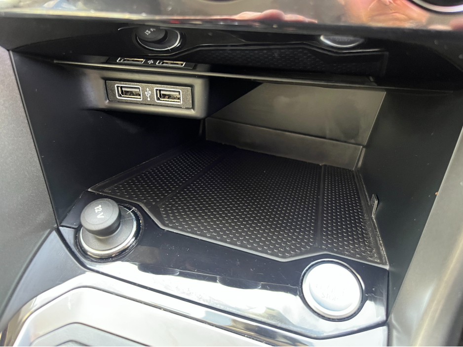 2020 Volkswagen T-Roc - image 19