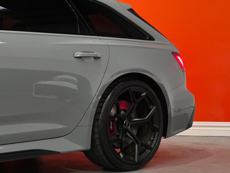 2024 Audi RS6 - image 10