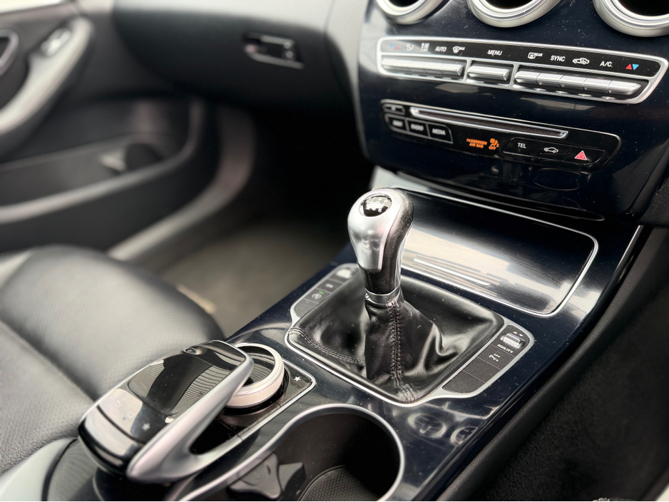 2015 Mercedes-Benz C Class - image 21