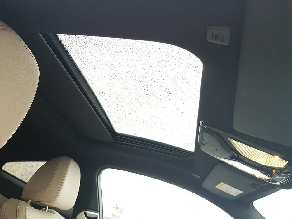 2022 BMW 4 Series - image 23