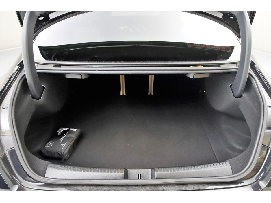 2020 Mercedes-Benz CLA Class - image 27