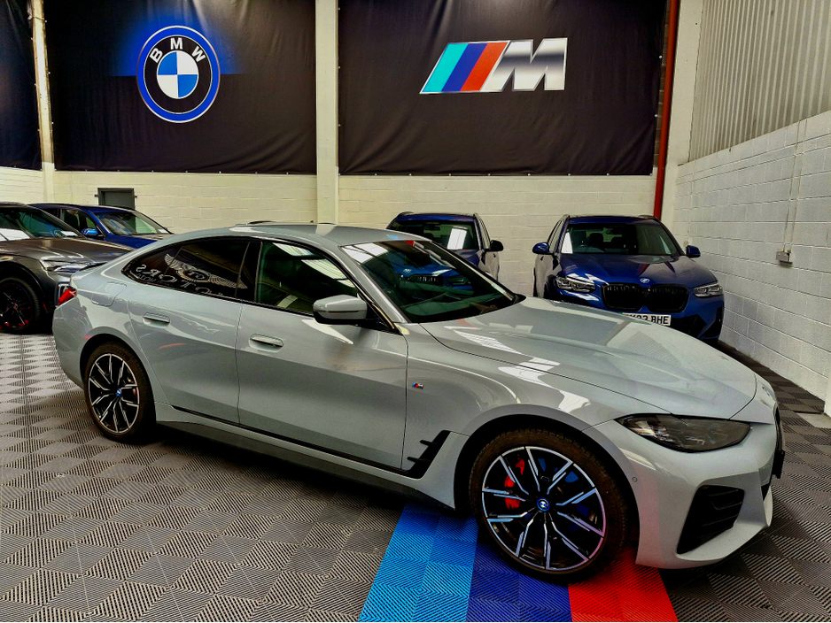 2023 BMW i4 - image 2