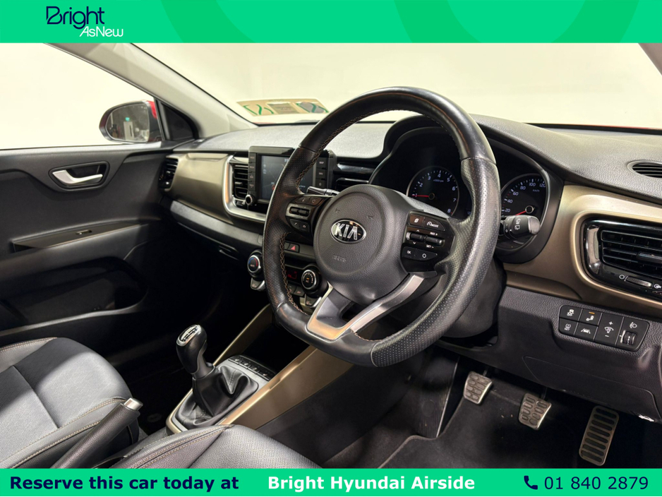 2018 Kia Stonic - image 12